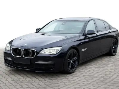 Gebraucht BMW 730 M Sport 258 PS (189 kW) 2015 Blau Limousine