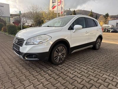 Second-hand Suzuki SX4 120 CP (88 kW) 2014 Alb Berlinǎ