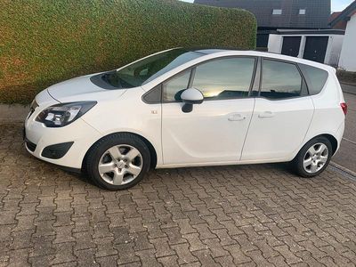 Usata Opel Meriva Color Edition 140 CV (102 kW) 2011 Bianco Monovolume