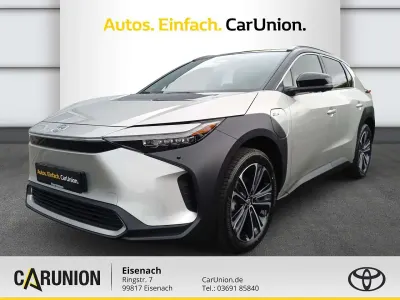 Neu Toyota bZ4X Lounge 150 kW (204 PS) 2025 Precious silver (1j6)/ black ( SUV