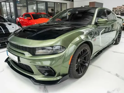 Usata Dodge Charger 492 CV (361 kW) 2022 Verde Berlina