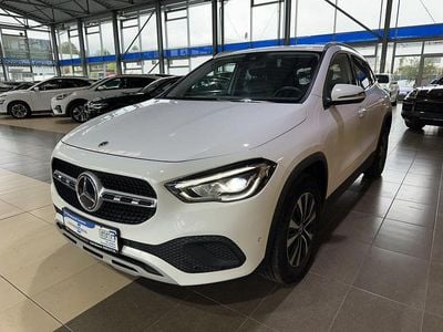 Mercedes GLA220