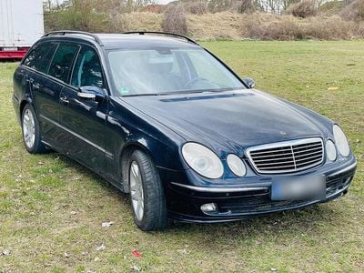 Gebraucht Mercedes E220 150 PS (110 kW) 2006 Blau Kombi