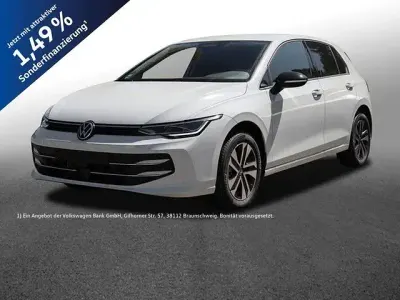 Gebraucht VW Golf VIII R 116 PS (85 kW) 2025 Pure white Limousine