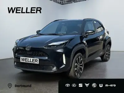 Neu Toyota Yaris Cross 131 PS (96 kW) 2025 Schwarz SUV
