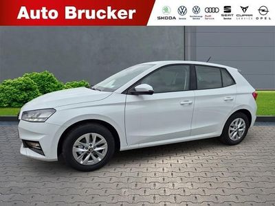 Gebraucht Skoda Fabia Selection 80 PS (58 kW) 2025 Moonweiß perleffekt Limousine
