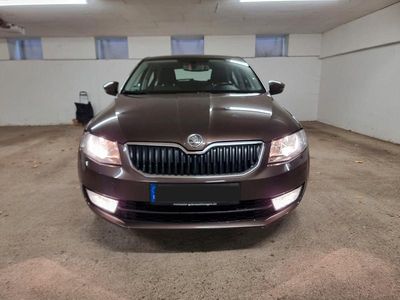 Gebraucht Skoda Octavia Ambition 179 PS (131 kW) 2014 Braun Limousine