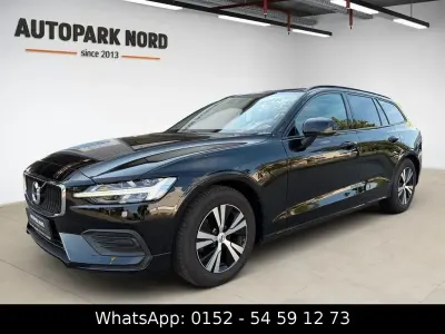 Gebraucht Volvo V60 Momentum 150 PS (110 kW) 2019 Black stone Kombi