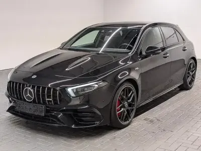Gebraucht Mercedes A45 AMG AMG 421 PS (309 kW) 2023 Kosmosschwarzmet. Kleinwagen