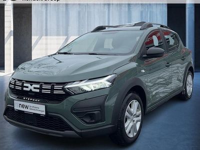 Gebraucht Dacia Sandero Essentiel 101 PS (74 kW) 2024 Grau Limousine