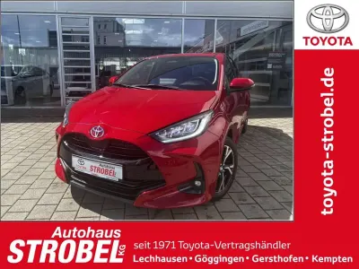 Neu Toyota Yaris Hybrid 116 PS (85 kW) 2026 Emotional red metallic Kleinwagen