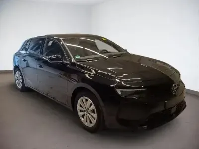 Gebraucht Opel Astra Edition 131 PS (96 kW) 2025 Schwarz Kleinwagen