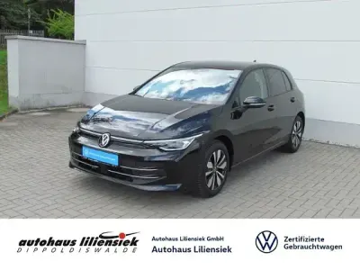 Używany VW Golf VIII Goal 150 KM (110 kW) 2025 Czarny Sedan/Limuzyna