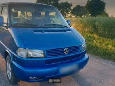 Gebraucht VW Touran 102 PS (75 kW) 1998 Blau Van / Kleinbus