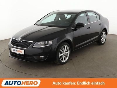 Schwarz Gebraucht 2015 Skoda Octavia Style Limousine | 13.970 € (Fairer Preis)