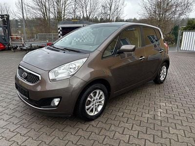 Gebraucht Kia Venga FIFA World Cup Edition 125 PS (91 kW) 2013 Beige Kleinwagen
