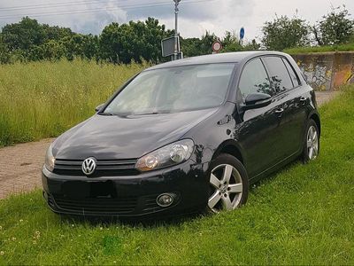 Gebraucht VW Golf VI Team 122 PS (89 kW) 2011 Schwarz Kleinwagen