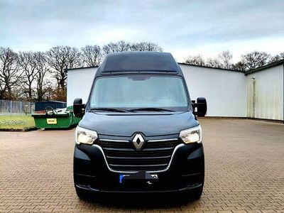 Schwarz Gebraucht 2023 Renault Master | 26.700 € (Guter Preis)