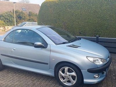 Usata Peugeot 206 CC 109 CV (80 kW) 2002 Cabrio