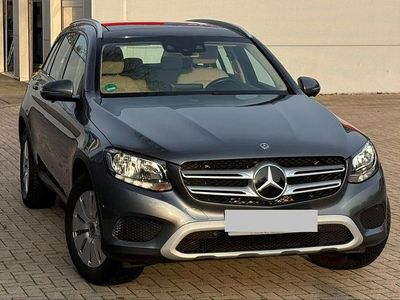 Gebraucht Mercedes GLC250 Exclusive 204 PS (150 kW) 2017 Grau SUV