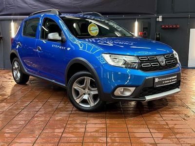 Usata Dacia Sandero Prestige 90 CV (66 kW) 2019 Blu Berlina
