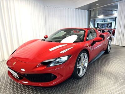 Gebraucht Ferrari 296 829 PS (609 kW) 2023 Rot Cabrio