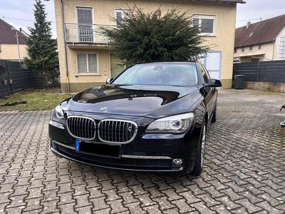 Gebraucht BMW 740 Comfort Edition 306 PS (225 kW) 2010 Schwarz Limousine