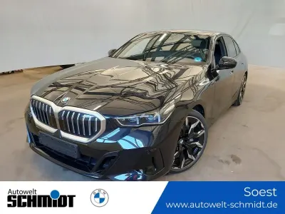 Gebraucht BMW 540 M Sport 303 PS (222 kW) 2025 Schwarz Limousine