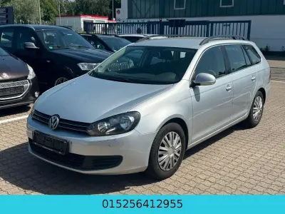 Gebraucht VW Golf VI Comfortline 105 PS (77 kW) 2010 Silber Kleinwagen