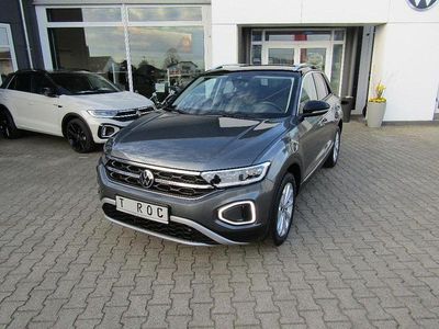 Second-hand VW T-Roc Style 110 CP (80 kW) 2023 Gri SUV