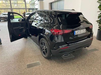 gebraucht Mercedes GLA220 4Matic 8G-DCT AMG Line Premium AHK+Leder+Burm+Nigh