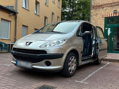 gebraucht Peugeot 1007 1.4l mit TÜV & noch Angemeldet