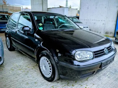 Brugt VW Golf III Comfortline 90 HK (66 kW) 1999 Sort Sedan