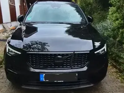 Gebraucht Volvo XC40 Plus 163 PS (119 kW) 2024 Schwarz SUV