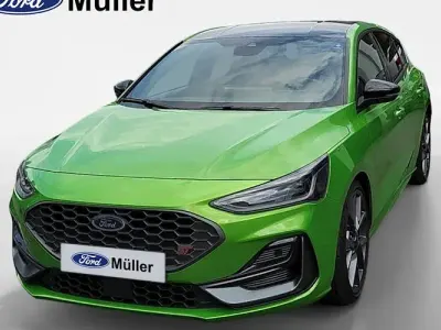 Gebraucht Ford Focus ST 280 PS (205 kW) 2024 Grün Limousine