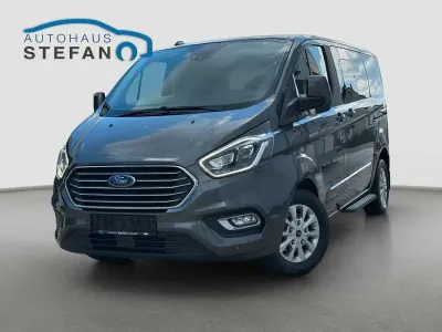 Gebraucht Ford Transit Custom Titanium 185 PS (136 kW) 2021 Magneticgrau metallic Van / Kleinbus