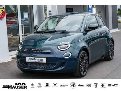 Neu Fiat 500e La Prima 86 kW (118 PS) 2026 Gruen Limousine