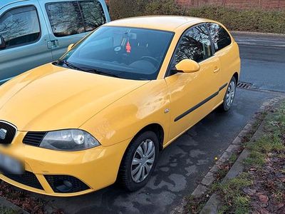 Gelb Gebraucht 2006 Seat Ibiza Kleinwagen | 1.450 € (Fairer Preis)