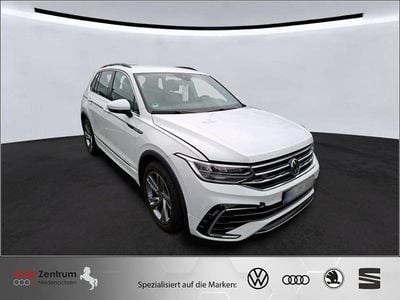 Gebraucht VW Tiguan R-line 150 PS (110 kW) 2024 Pure white SUV