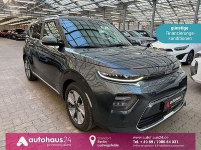 Grau Gebraucht 2024 Kia Soul EV Inspiration SUV | 26.990 € (Guter Preis)
