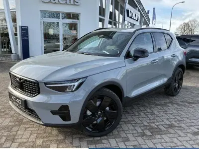 Nouvelle Volvo XC40 Plus 163 ch (119 kW) 2026 Gris SUV