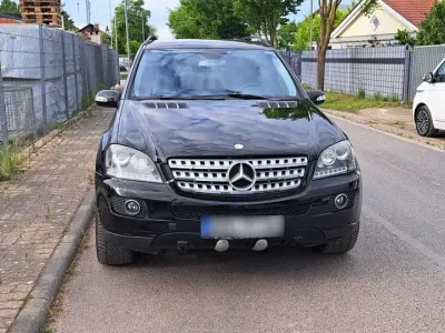 Gebraucht Mercedes ML280 190 PS (139 kW) 2006 Schwarz SUV