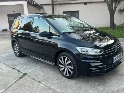 Gebraucht VW Touran Highline 150 PS (110 kW) 2022 Schwarz Van / Kleinbus