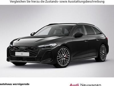 Neu Audi S5 Ambiente 367 PS (269 kW) 2025 Schwarz Kombi