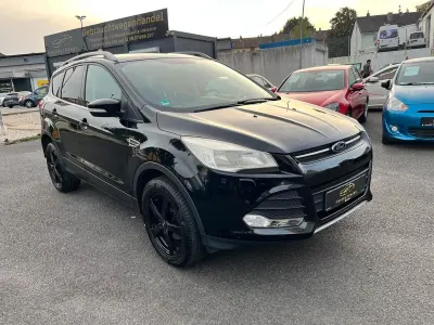 Gebraucht Ford Kuga Trend 150 PS (110 kW) 2014 Schwarz SUV