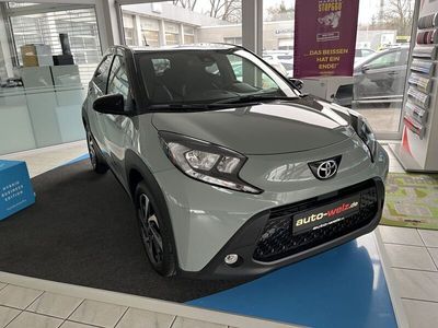 Gebraucht Toyota Aygo X Team 72 PS (52 kW) 2024 Grün SUV