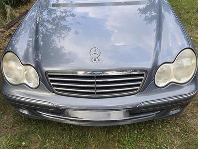Mercedes C230