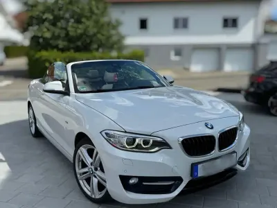 Gebraucht BMW 220 140 PS (102 kW) 2015 Weiß Cabrio