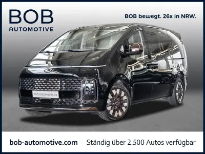 Gebraucht Hyundai Staria Signature 177 PS (130 kW) 2022 Abyss black (schwarz) Van / Kleinbus
