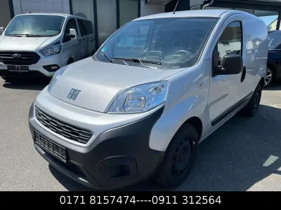 Gebraucht Fiat Fiorino 95 PS (69 kW) 2022 Silber Van / Kleinbus